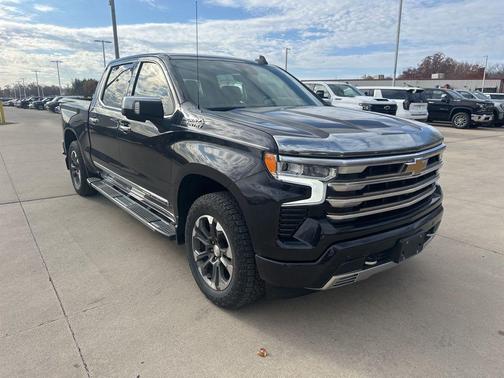 2022 Chevrolet Silverado 1500 High Country