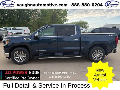 Pacific Blue Metallic 2022 GMC Sierra 1500 SLT