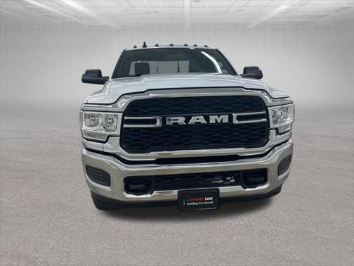2021 RAM 3500 Tradesman Regular Cab 4x4 8' Box