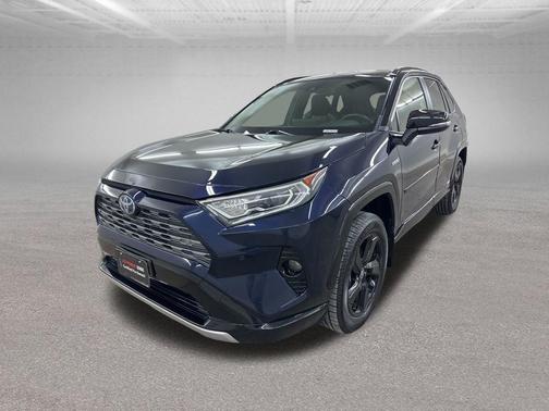 2020 Toyota RAV4 Hybrid SE
