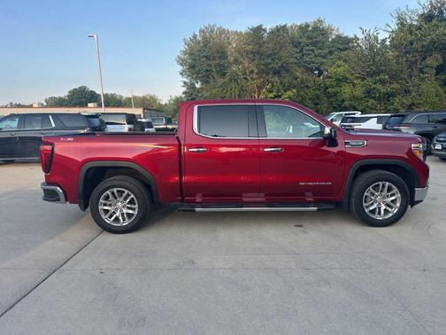 2020 GMC Sierra 1500 SLT