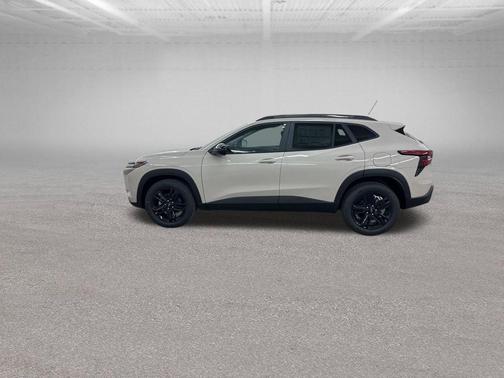 White Sands 2026 Chevrolet Trax FWD ACTIV