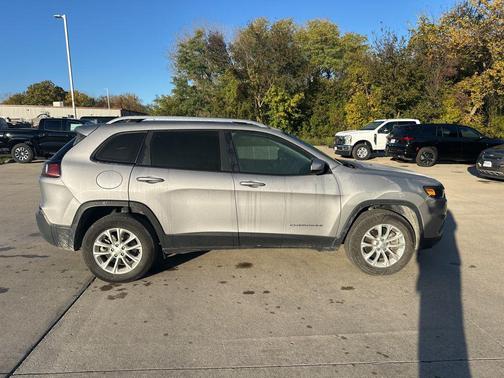2020 Jeep Cherokee Latitude