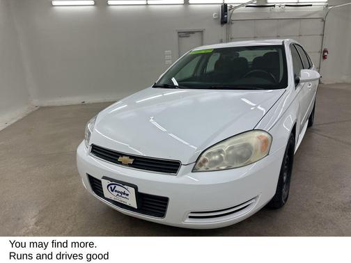Summit White 2011 Chevrolet Impala Fleet