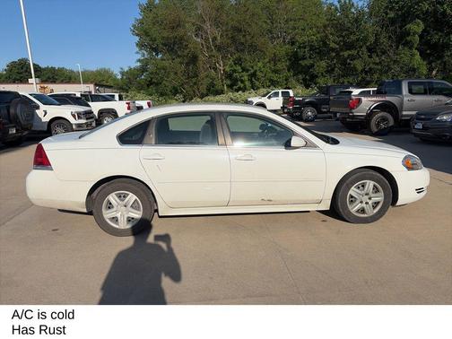 Summit White 2011 Chevrolet Impala Fleet