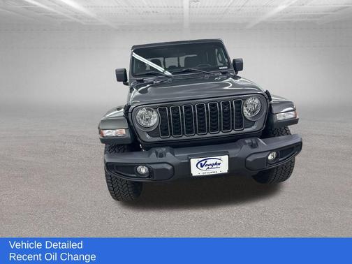 2025 Jeep Gladiator Nighthawk