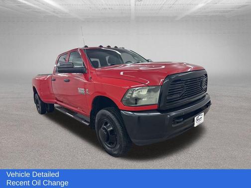 2017 RAM 3500 Tradesman Crew Cab 4x4 8' Box
