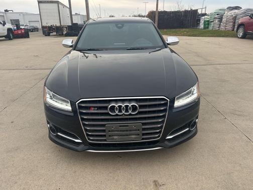 2015 Audi S8 4.0T