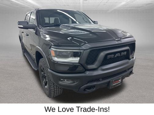 Diamond Black Crystal Pearlcoat 2020 RAM 1500 Rebel