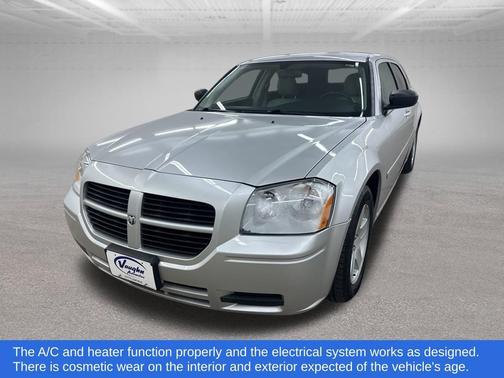2005 Dodge Magnum SE