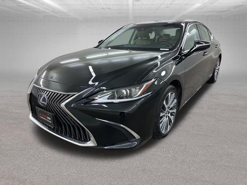 2020 Lexus ES 300h Base