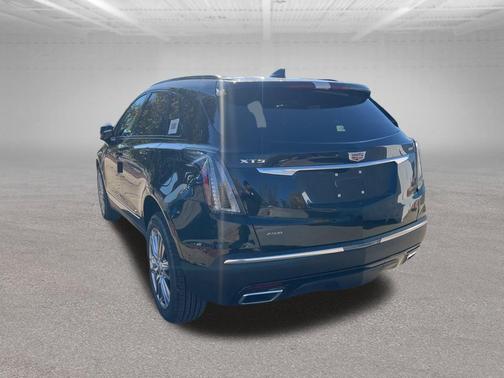 2026 Cadillac XT5 Sport