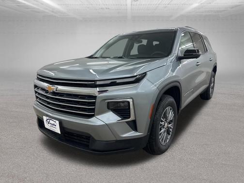 Sterling Gray Metallic 2026 Chevrolet Traverse LT