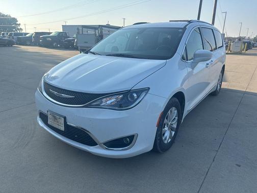 2018 Chrysler Pacifica Touring-L Plus