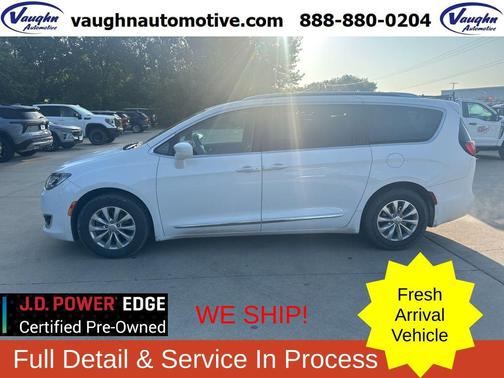 2018 Chrysler Pacifica Touring-L Plus