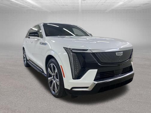 2025 Cadillac Escalade IQ Luxury 2
