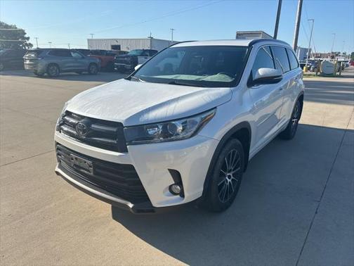 2018 Toyota Highlander SE