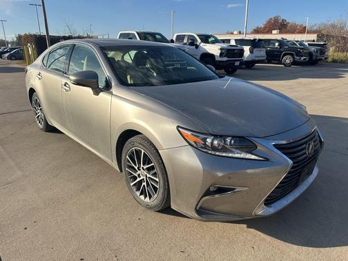 2017 Lexus ES 350 Base