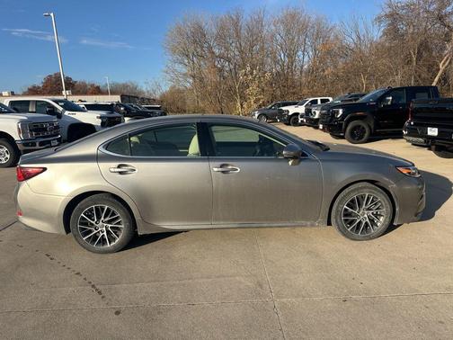 2017 Lexus ES 350 Base
