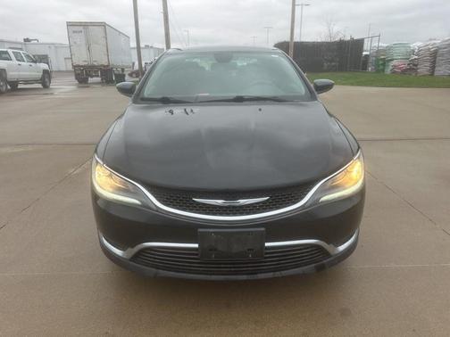 Black Clearcoat 2015 Chrysler 200 Limited