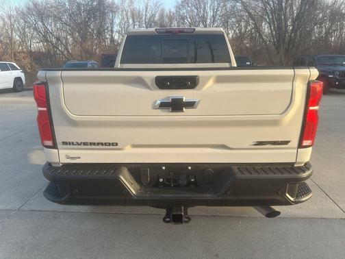2026 Chevrolet Silverado 2500 Crew Cab, Standard Bed, XR2, 4WD
