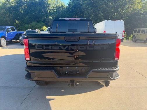 Black 2025 Chevrolet Silverado 2500 4WD Crew Cab Standard Bed ZR2