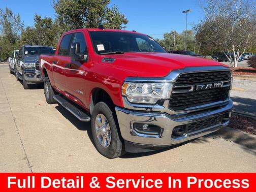 2024 RAM 2500 Big Horn Crew Cab 4x4 6'4' Box