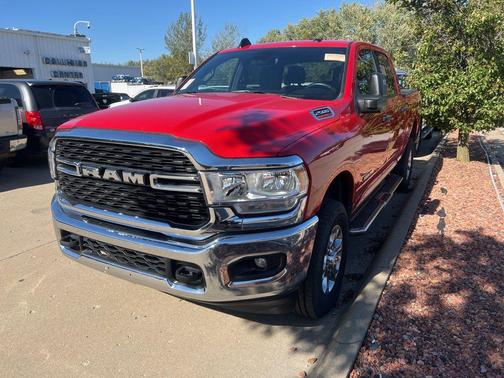 2024 RAM 2500 Big Horn Crew Cab 4x4 6'4' Box