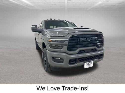 Ceramic Gray Clearcoat 2026 RAM 2500 Laramie Crew Cab 4x4 6'4' Box