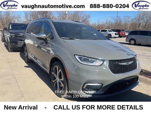 2023 Chrysler Pacifica L