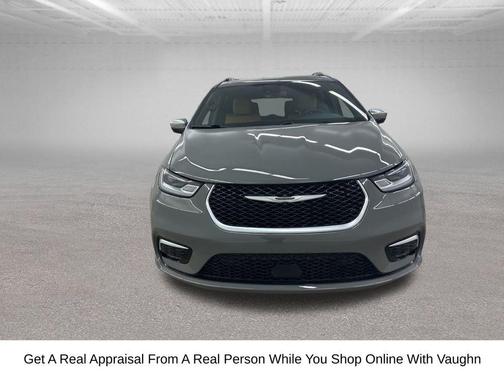 2023 Chrysler Pacifica L