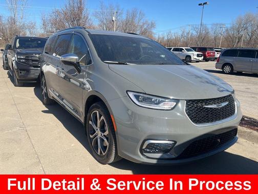 2023 Chrysler Pacifica L