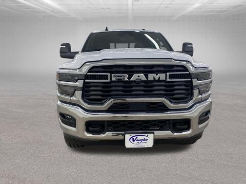 2025 RAM 2500 Tradesman Crew Cab 4x4 6'4' Box