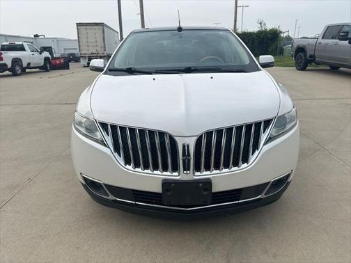 2015 Lincoln MKX Base