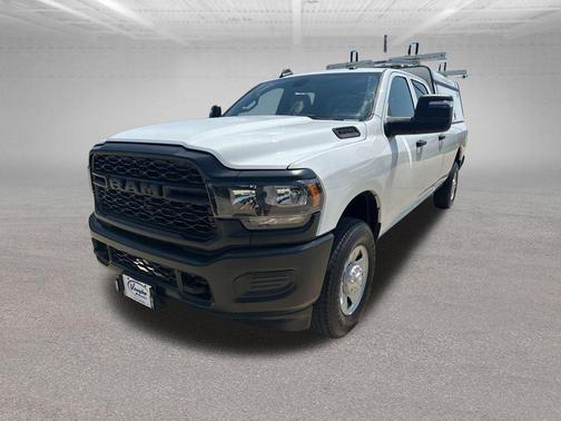 2023 RAM 3500 Tradesman Crew Cab 4x4 8' Box