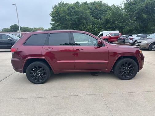 2018 Jeep Grand Cherokee Altitude