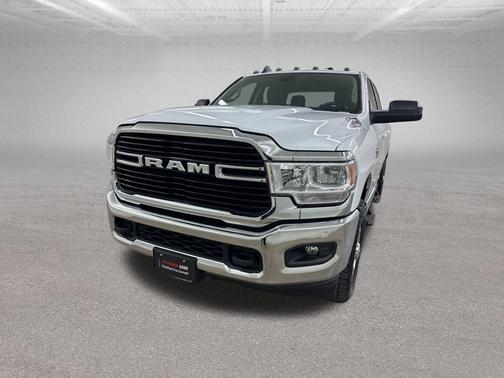 2020 RAM 2500 Big Horn Crew Cab 4X4 6'4' Box