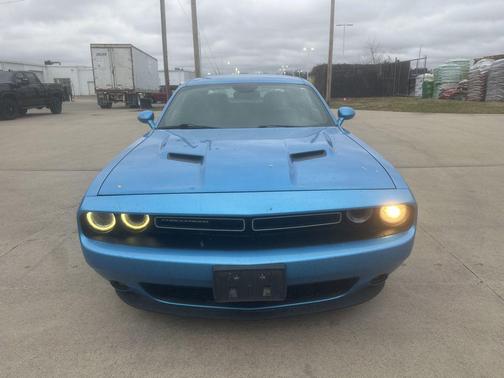 2015 Dodge Challenger SXT Plus