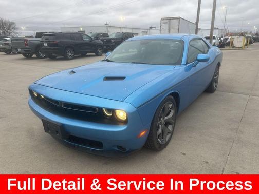 2015 Dodge Challenger SXT Plus