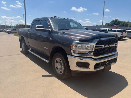 Granite Crystal Metallic Clearcoat 2020 RAM 2500 Tradesman Crew Cab 4X4 6'4' Box