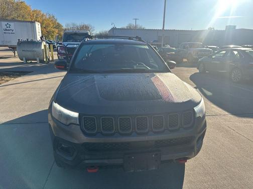 2023 Jeep Compass Trailhawk
