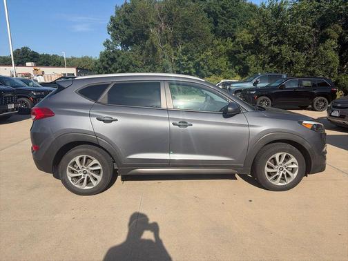 Coliseum Grey 2016 Hyundai TUCSON SE
