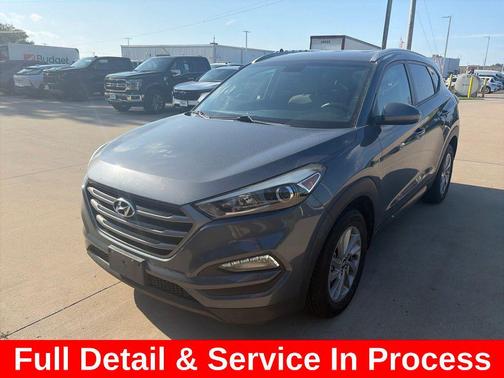 Coliseum Grey 2016 Hyundai TUCSON SE