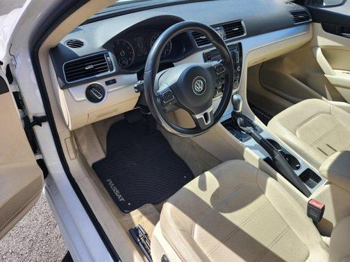 Candy White 2013 Volkswagen Passat 2.5 SE