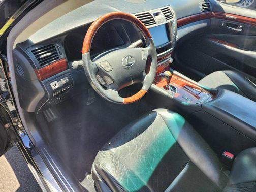 Obsidian 2011 Lexus LS 460 L