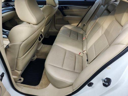 2009 Acura TL Technology