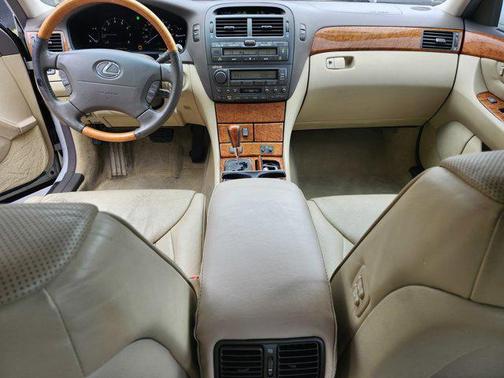 2004 Lexus LS 430 Base