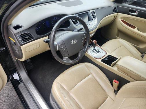 Black Noir Pearl 2013 Hyundai Genesis 3.8