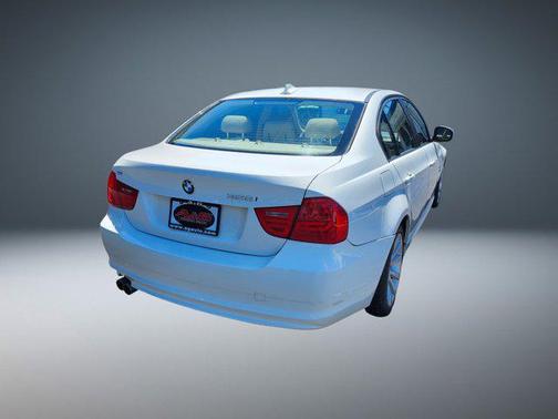 Alpine White 2011 BMW 328 xDrive
