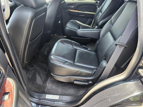 Black Ice Metallic 2011 Cadillac Escalade Luxury